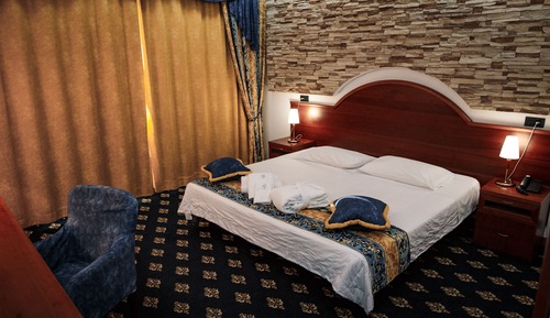 Deluxe Double or Twin Room