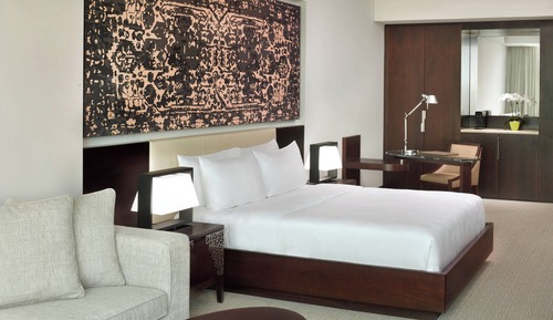 Junior Suite, 1 King Bed with Sofa bed