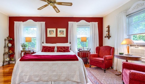 South Superior Room, 1 Queen Bed, Pool View