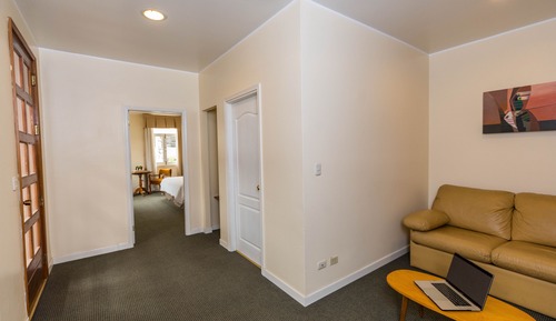 Suite, 1 King Bed