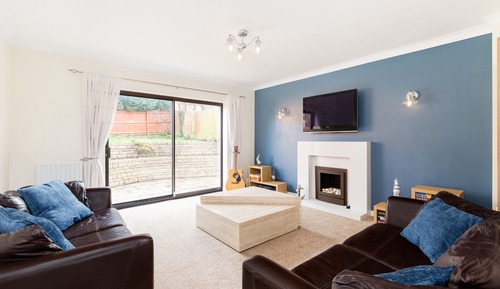 House, Private Bathroom (4 Bed  Nec/Bhx/Snowdome)