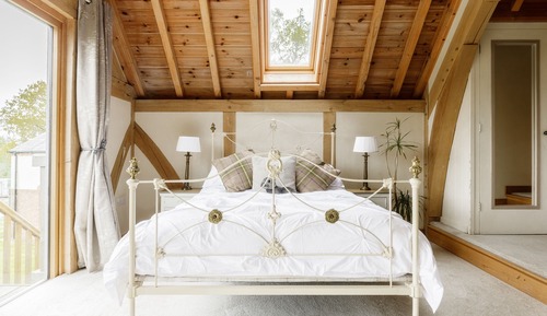 Traditional Double Room, Ensuite (Balcony Room )