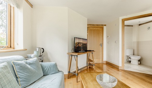 Traditional Double Room (Downstairs Room)