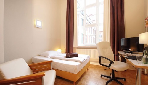 Basic Double Room