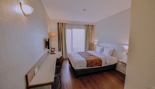 Standard Double Room, Valley View
