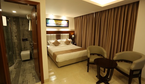 Deluxe Suite