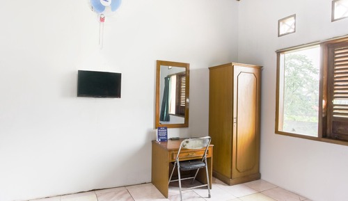 Economy Twin Room