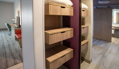 Room, 1 King Bed, Accessible (Mobility & Hearing, Roll-In Shower)