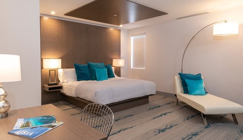 Room (NEW PROPERTY walking distance to Cruz)