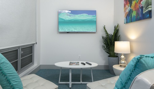 Room (NEW PROPERTY Location, location, loca)
