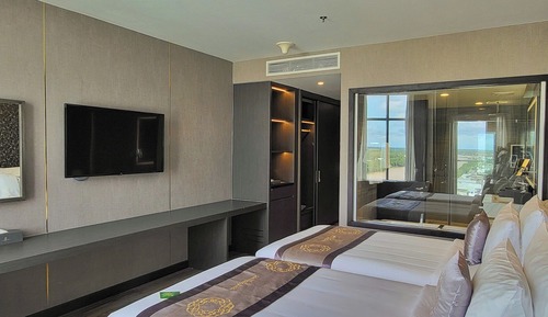 Cozy Superior Twin Bed Room