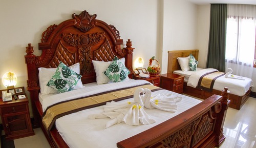 Deluxe Family Suite