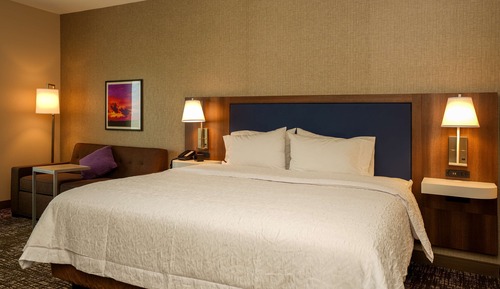 Studio, 1 King Bed, Accessible (Hearing)