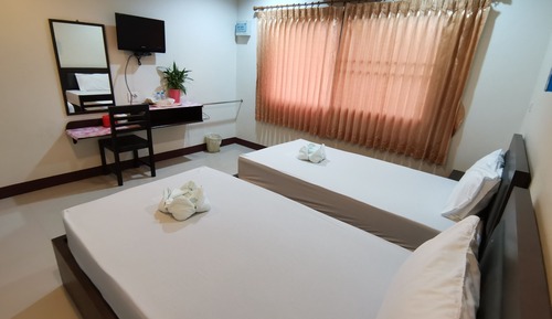 Standard Twin Room