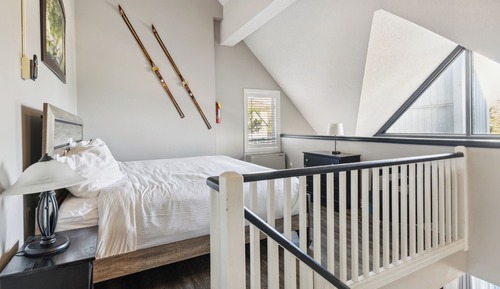 Design Loft (709 NC - No Pets Allowed)