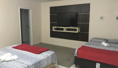 Economy Room