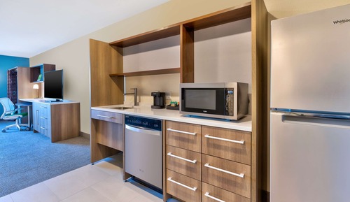 Studio, 1 King Bed, Accessible, Bathtub