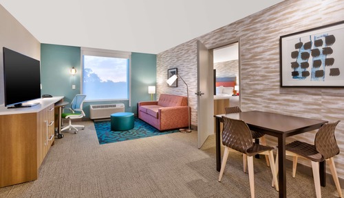 Suite, 2 Queen Beds, Accessible, Bathtub