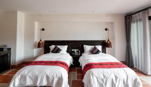 Twin Deluxe Room