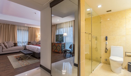 Junior Room, 1 King Bed
