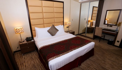 Deluxe Suite, Garden View