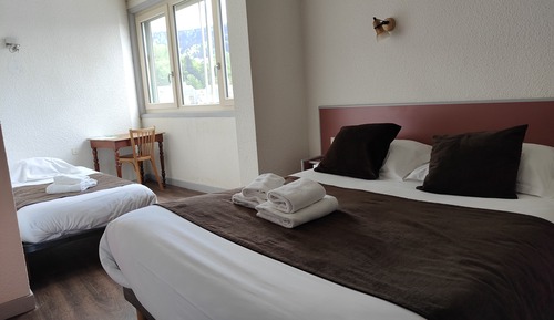 Comfort Triple Room