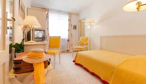 Single Room, Courtyard View