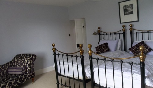Twin Room, Ensuite (Virtue)