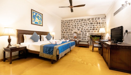 Kholi - Deluxe Room