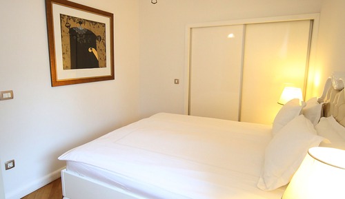 Superior Apartment, 2 Bedrooms, Mountain View