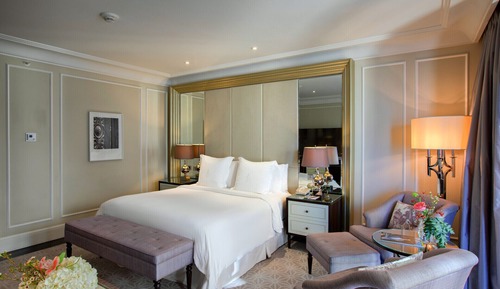 Deluxe Room, 1 King Bed (Old City View)