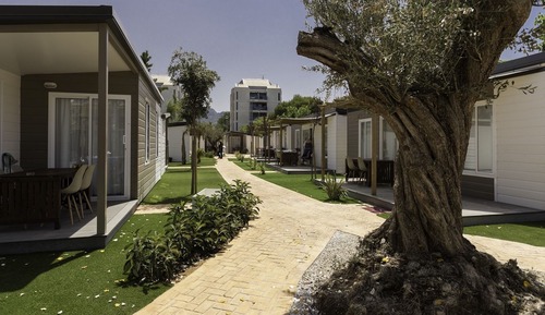 Basic Bungalow (Deveses)