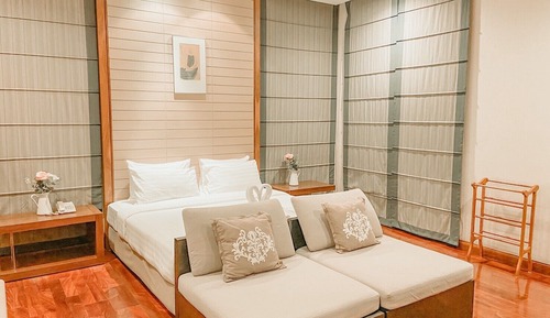 Deluxe Room (Grand)