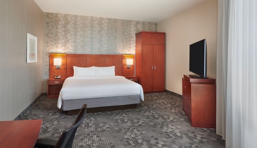 Suite, 1 Bedroom, City View, Corner