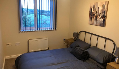 Basic Apartment, Ensuite, River View (Penthouse 27 Skipper Way)