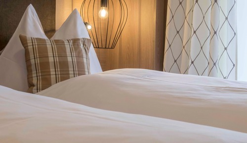Basic Double Room, 1 Double Bed