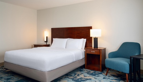 Suite, Accessible, Non Smoking (Hearing)
