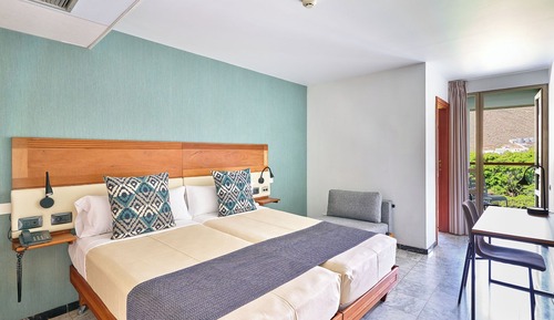 Triple Room (Child)