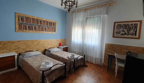 Double or Twin Room, Shared Bathroom