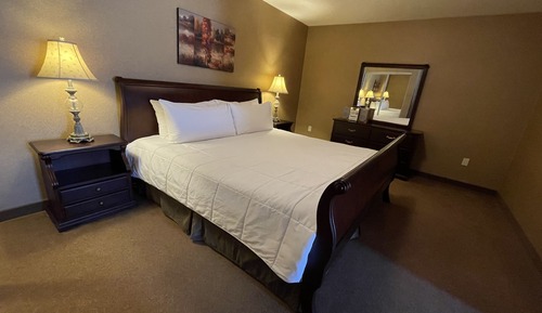 Suite, Jetted Tub