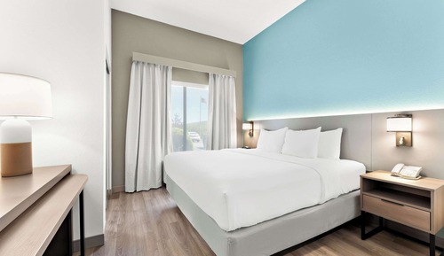 Suite, 1 King Bed with Sofa bed, Non Smoking, Hot Tub