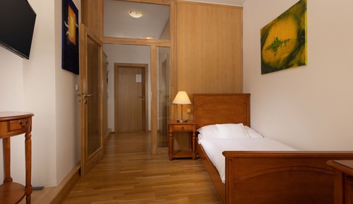Deluxe Single Room