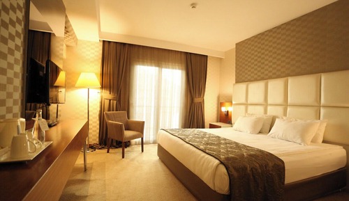 Junior Triple Room