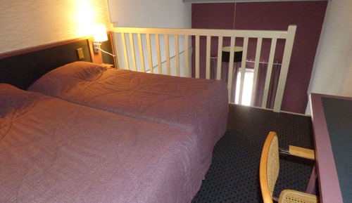 Family Room 3-4 People