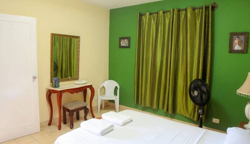 Comfort Triple Room