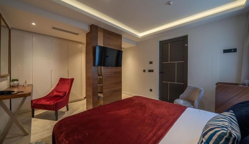 Economy Double Room with Courtyard Entrance