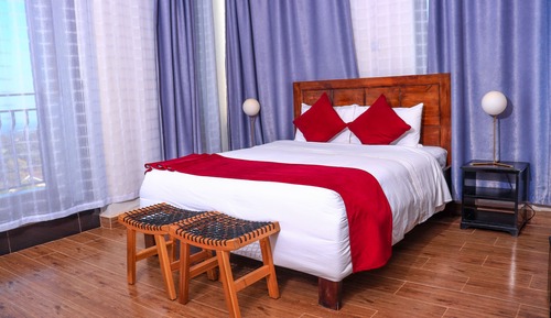 Superior Room, 1 Queen Bed, Mountain View