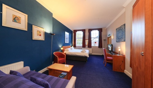 Delightfully Spacious Studio Apartment in the Beautiful Lace Market