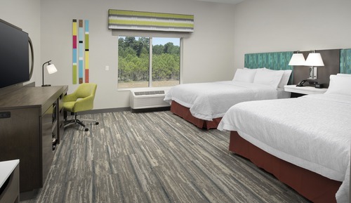 Room, 2 Queen Beds, Accessible, Bathtub
