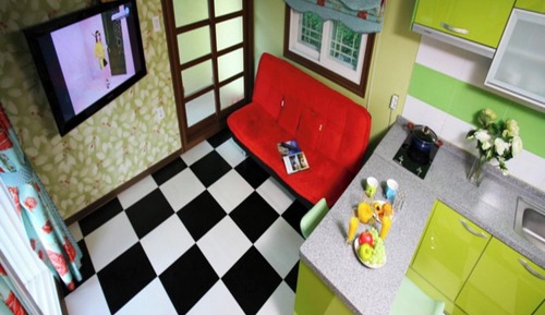 Room (Romantic Love (Duplex))